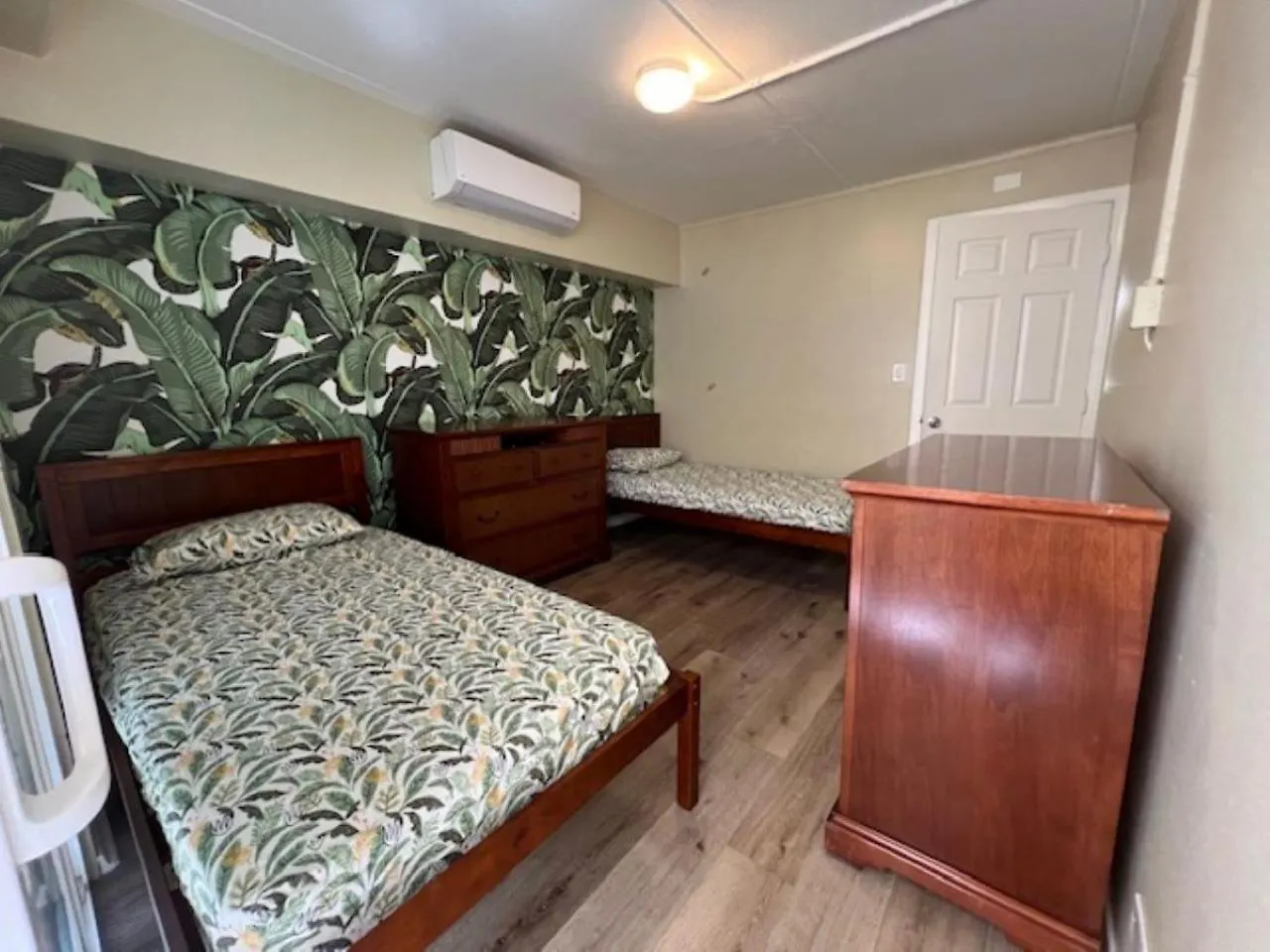 Waikiki Beachside Hostel Honolulu