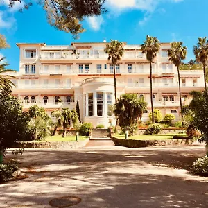 https://studio-4-personnes-avec-piscine-tennis.fr-provencehotel.com
