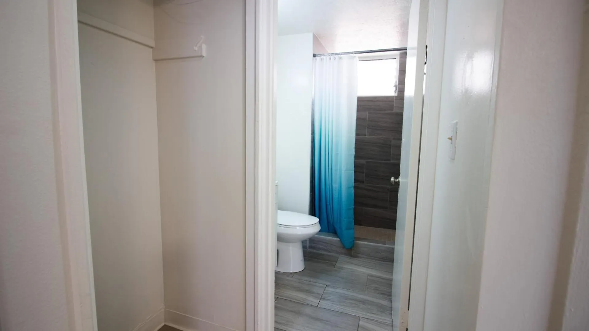 Waikiki Beachside Hostel Honolulu