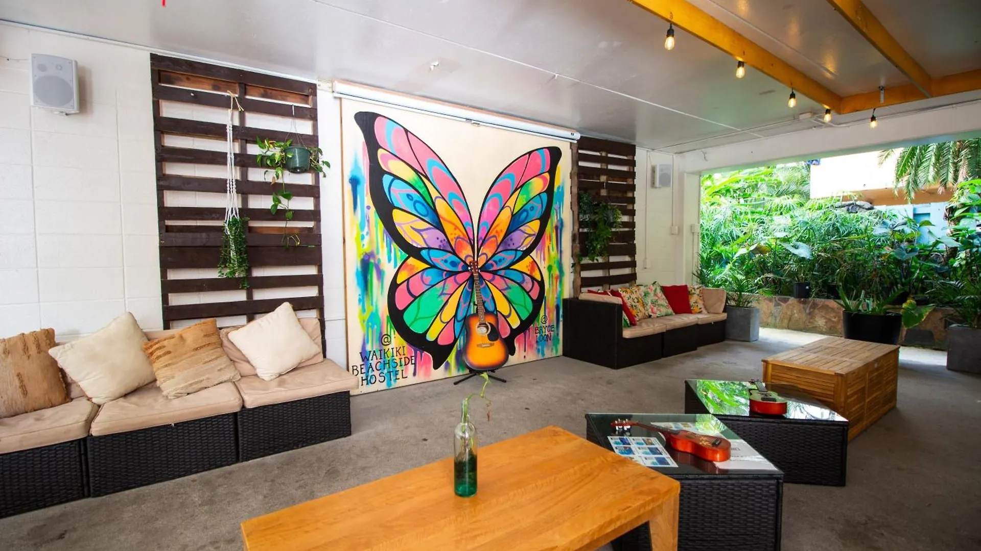 Waikiki Beachside Hostel Honolulu United States