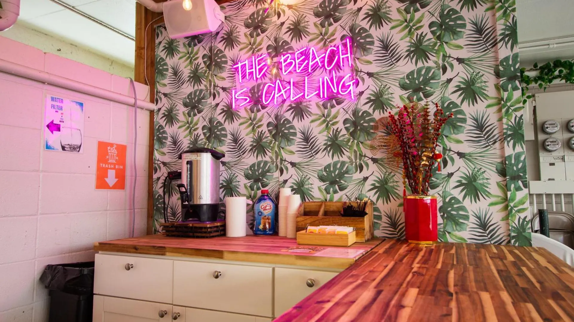 Waikiki Beachside Hostel Honolulu
